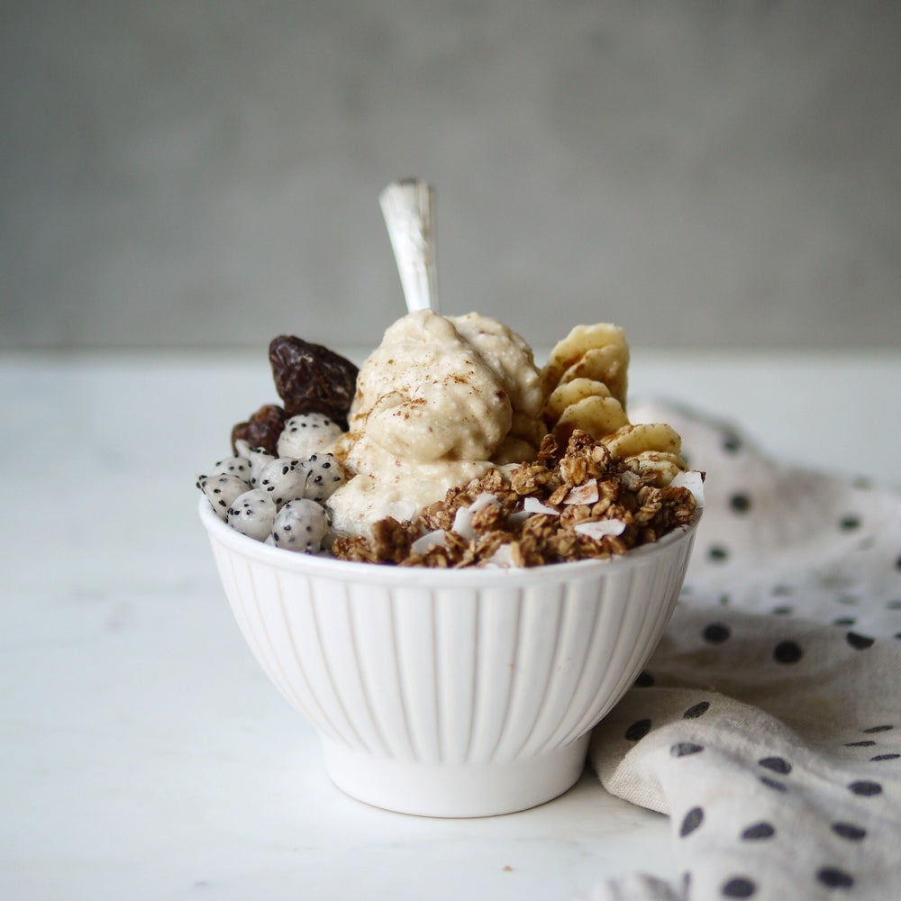 Coconut Smoothie Bowl with Love Crunch Macaroon Granola