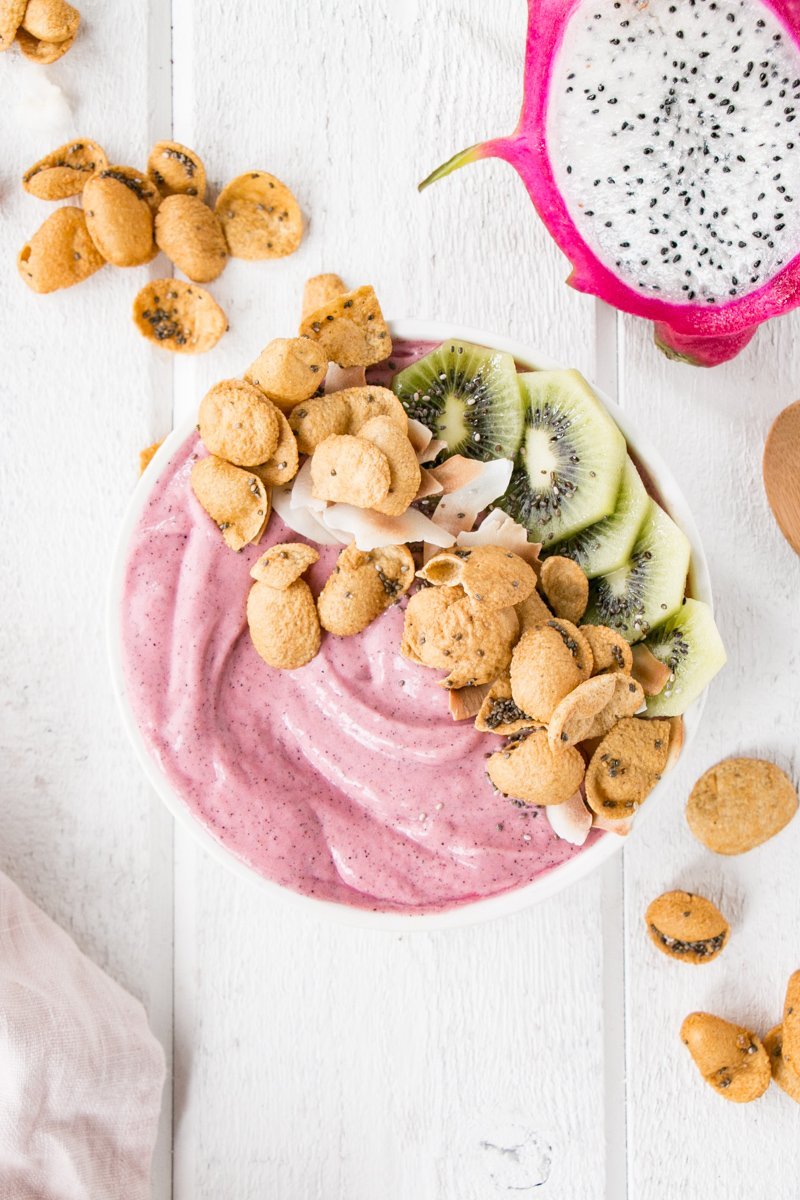 Dragon Fruit Smoothie Bowl