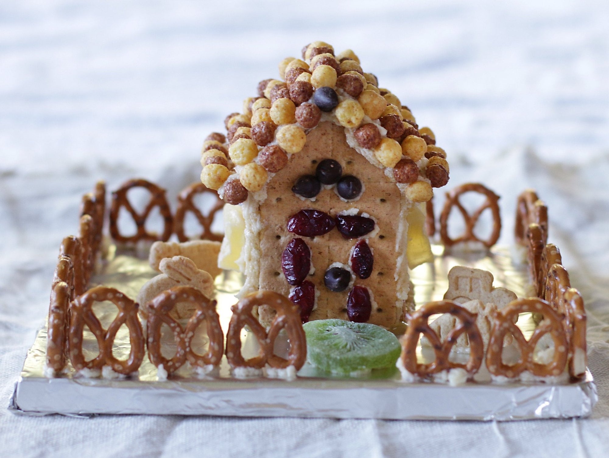 Graham Cracker Gingerbread Houses