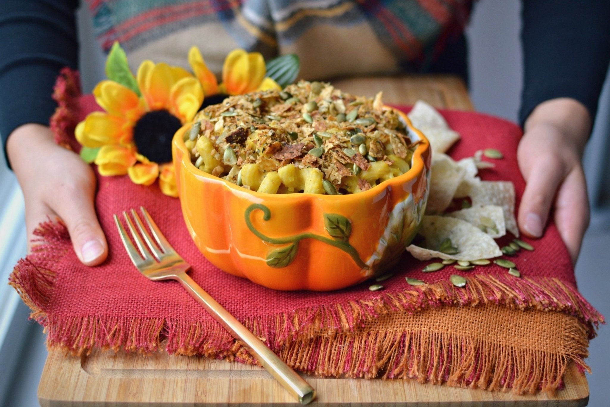 Tortilla-Topped Pumpkin Mac 'n Cheeze