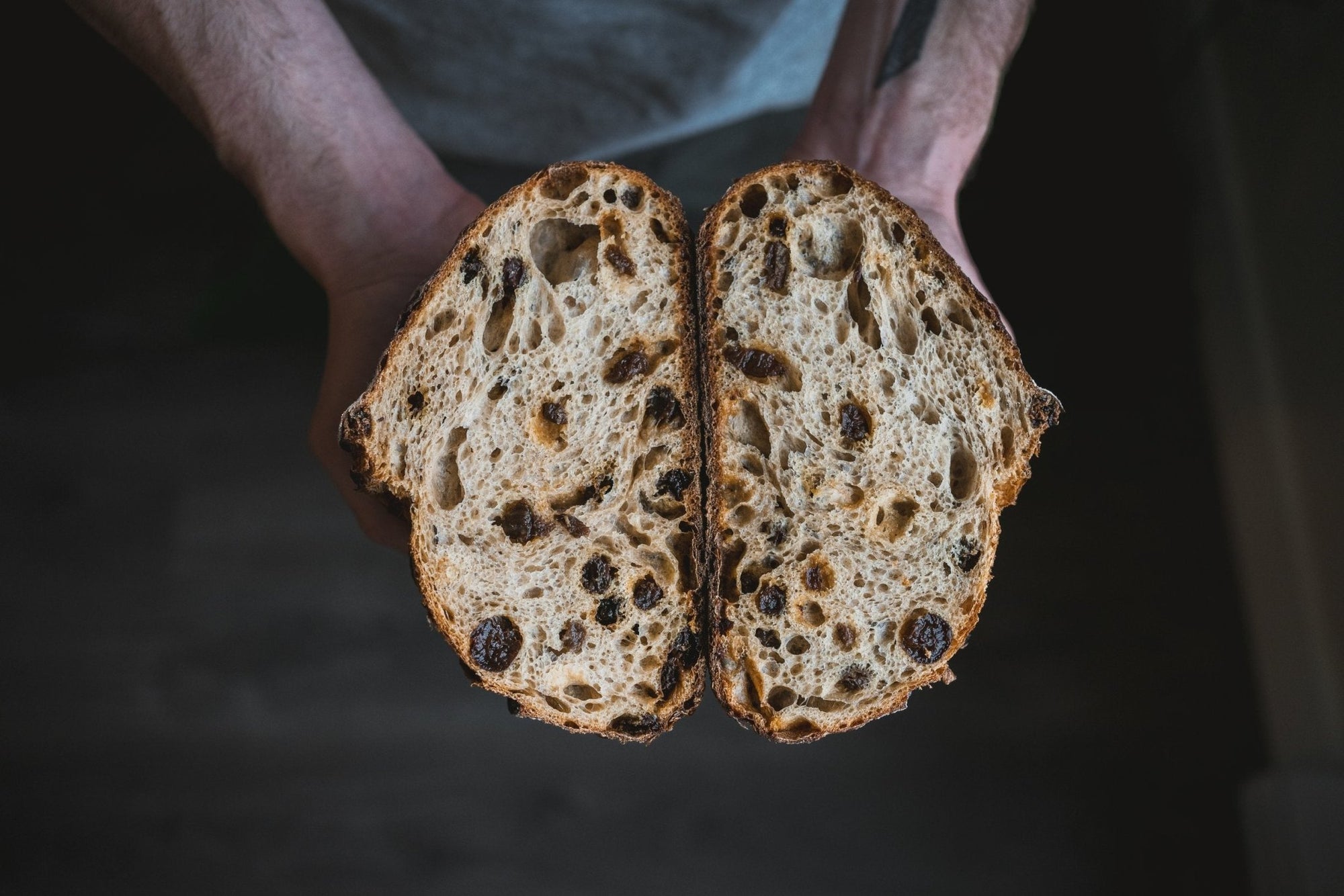 CINNAMON RAISIN SOURDOUGH