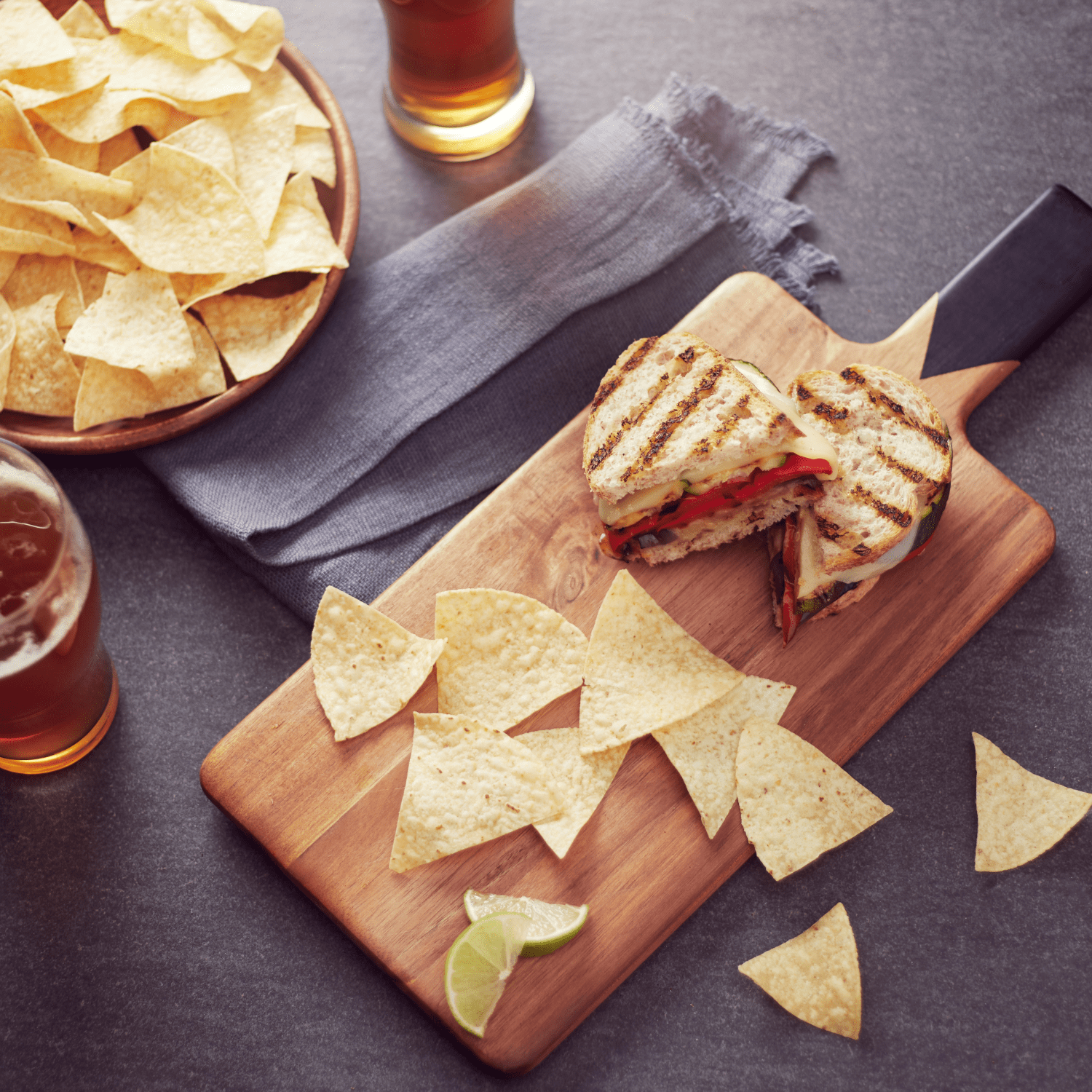 Thin-and-Crispy-Twist-of-Lime-Tortilla-Chips_068826196222