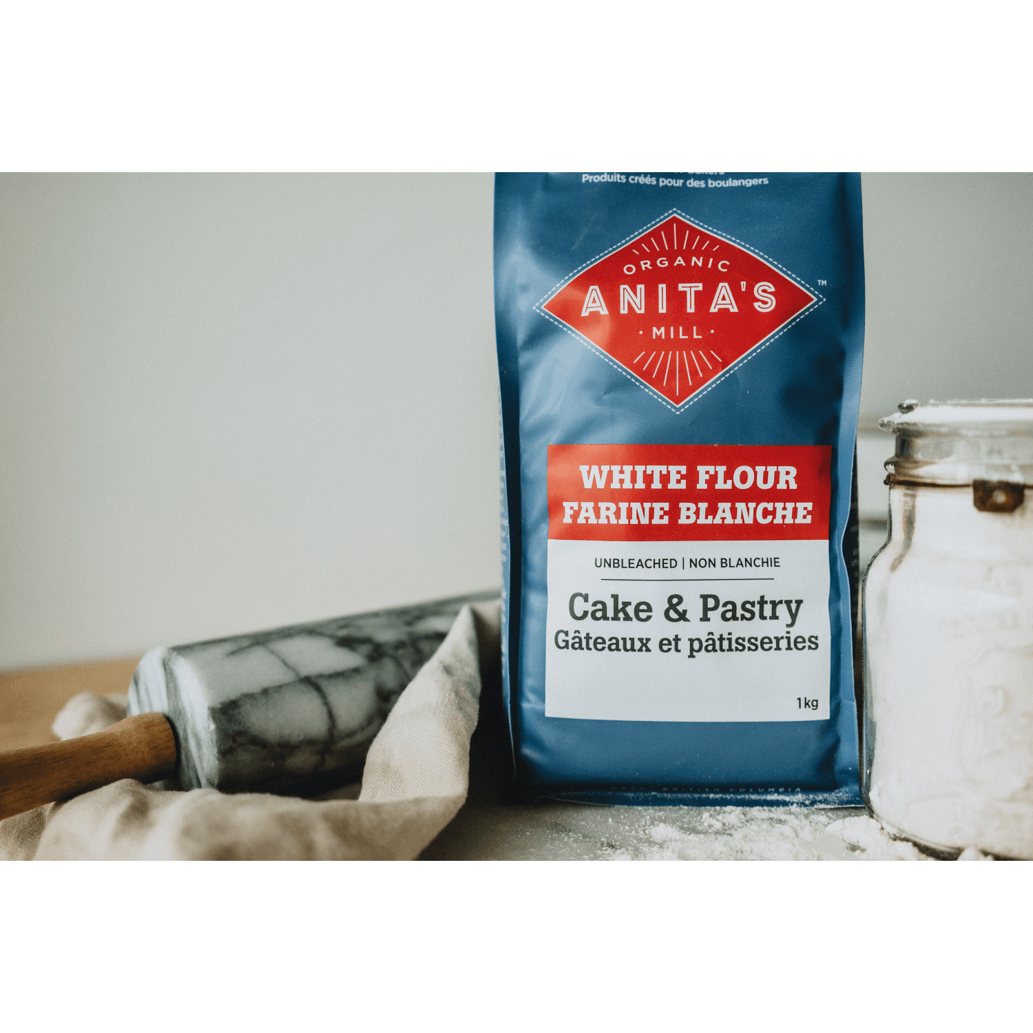 Unbleached_Cake_and_Pastry_White_Flour_623636120203-22286