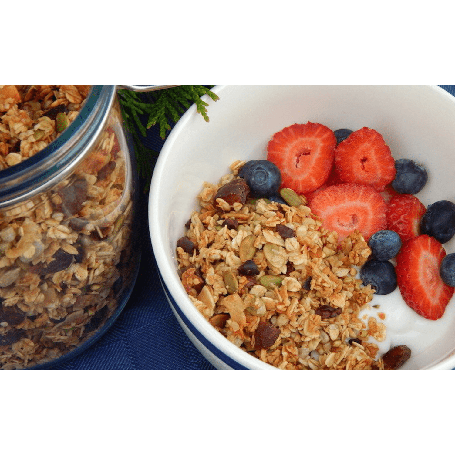 Whole-Grain-Rolled-Quick-Oatmeal_623636700061